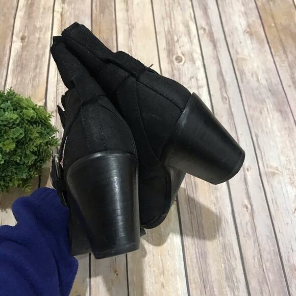 Very Volatile Black Buckle Block Heel Ankle‎ Boots Booties Women’s Size 6 - Picture 4 of 8